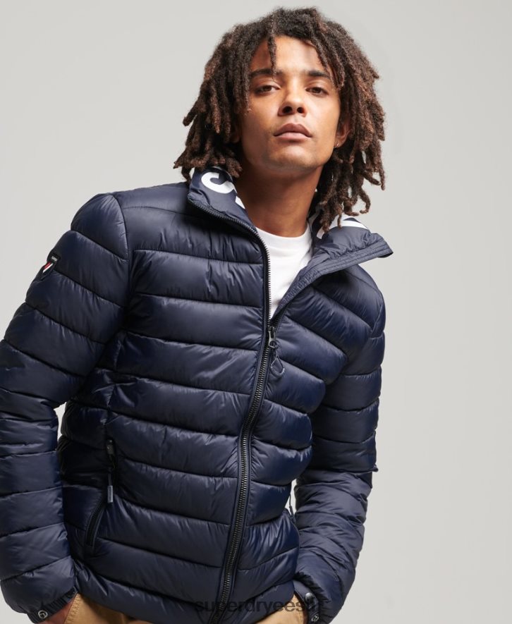 Superdry mehed klassikaline logoga puffjakk B2LT44654 Riietus merevägi