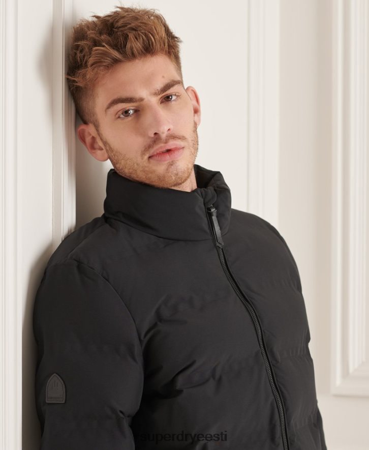 Superdry mehed ülim radari tepitud jope B2LT44622 Riietus must