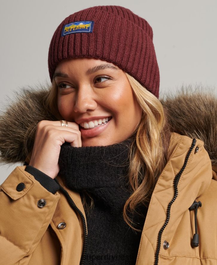 Superdry naised villasegu radari nokamüts B2LT44244 tarvikud punane